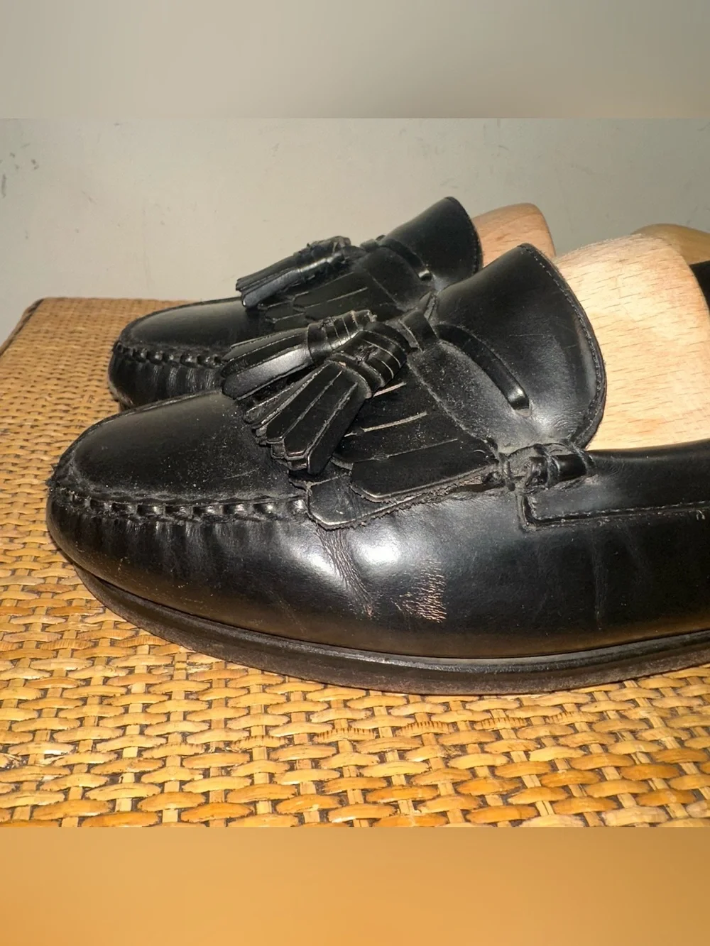 Johnston & Murphy Tassel Loafers Mens 10EEE Black Leather Preppy Academia 7E6760